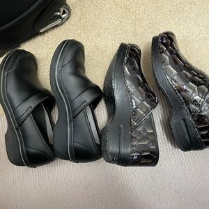 2pairs of Dansko size 38